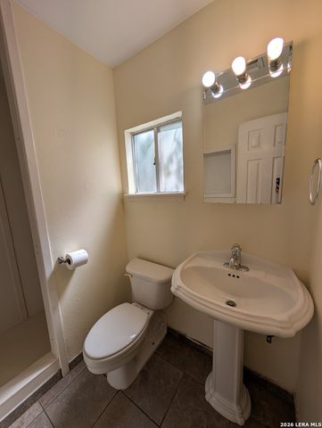 164 S Union Ave Unit 102, New Braunfels, TX 78130