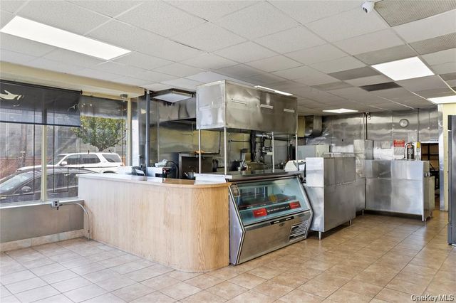 9-20 34th Avenue, Long Island City, NY 11106