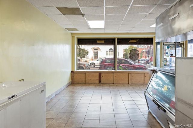 9-20 34th Avenue, Long Island City, NY 11106