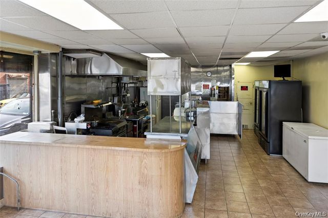 9-20 34th Avenue, Long Island City, NY 11106