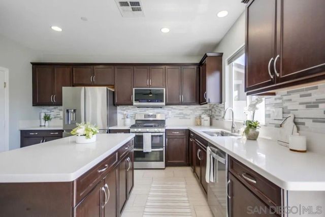 13216 Cuyamaca Vista, Lakeside, CA 92040