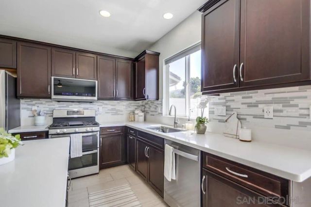 13216 Cuyamaca Vista, Lakeside, CA 92040