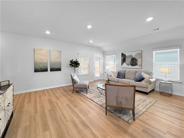4374 Blossom Avenue, Springdale, AR 72764
