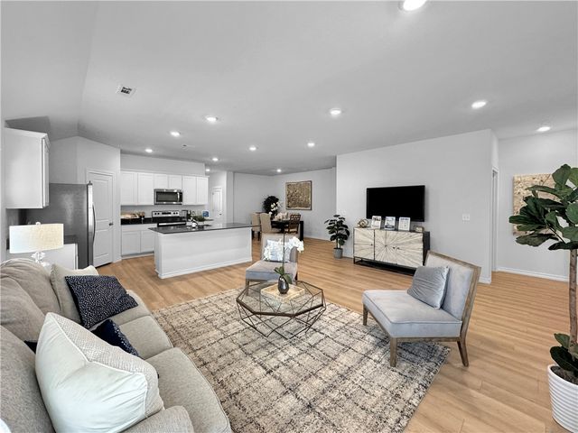 4374 Blossom Avenue, Springdale, AR 72764