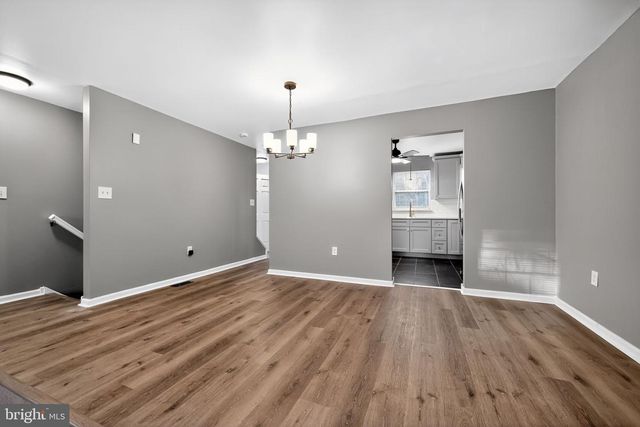 1 W MCCAULLEY CT, Wilmington, DE 19801