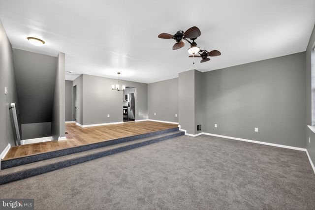 1 W MCCAULLEY CT, Wilmington, DE 19801