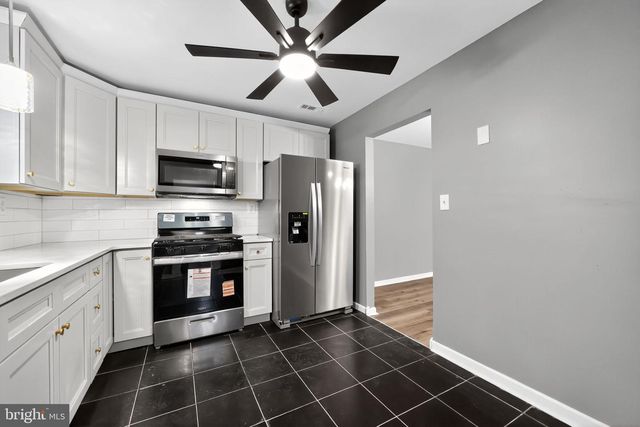 1 W MCCAULLEY CT, Wilmington, DE 19801