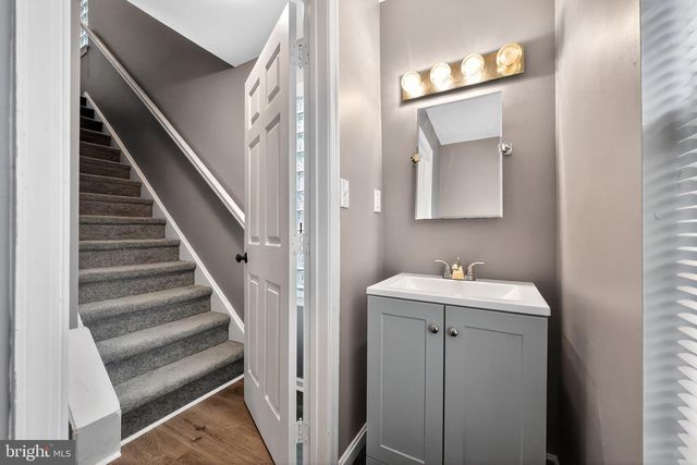 1 W MCCAULLEY CT, Wilmington, DE 19801