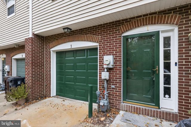 1 W MCCAULLEY CT, Wilmington, DE 19801