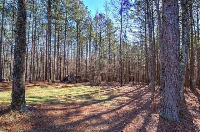 45 Gordon Road, Taylorsville, GA 30178