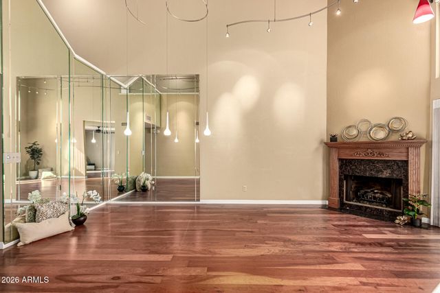 4279 E AGAVE Road, Phoenix, AZ 85044