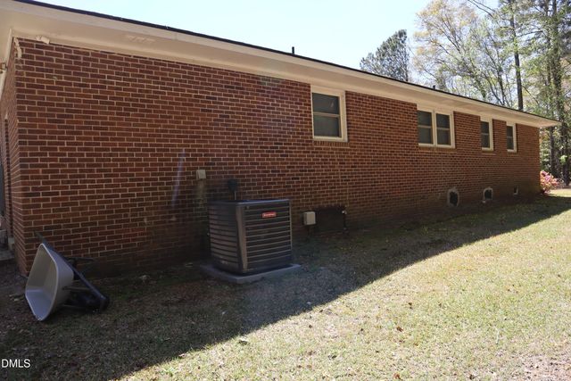 6591 Goldsboro Road, Wade, NC 28395