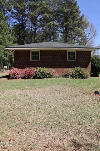 6591 Goldsboro Road, Wade, NC 28395