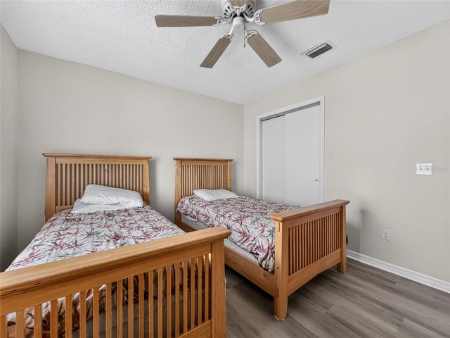 1222 SANTOS PLACE, Lady Lake, FL 32159