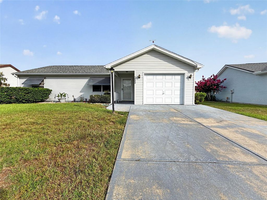 1222 SANTOS PLACE, Lady Lake, FL 32159