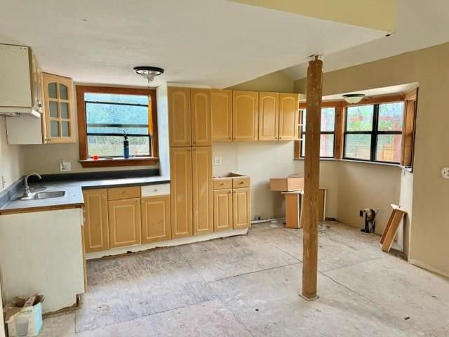 6 Woodridge CIR, Wimberley, TX 78676