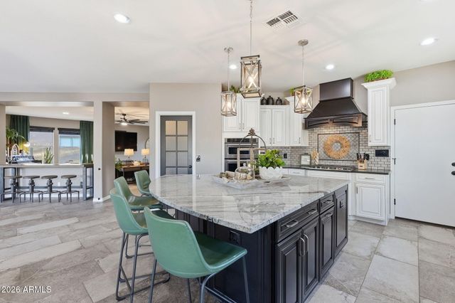 25855 N SANDSTONE Way, Surprise, AZ 85387