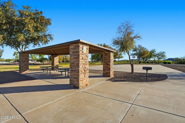 25855 N SANDSTONE Way, Surprise, AZ 85387