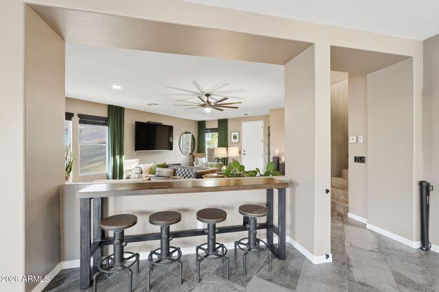 25855 N SANDSTONE Way, Surprise, AZ 85387