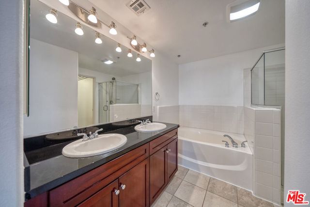 629 Traction Avenue 609, Los Angeles, CA 90013