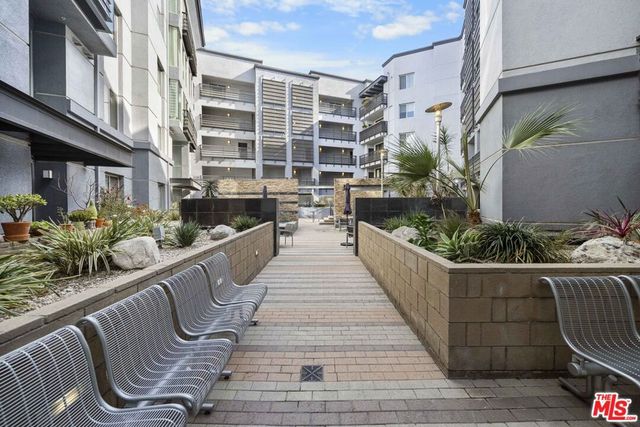 629 Traction Avenue 609, Los Angeles, CA 90013