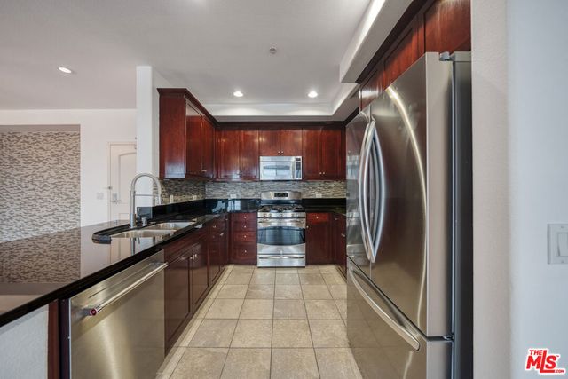 629 Traction Avenue 609, Los Angeles, CA 90013