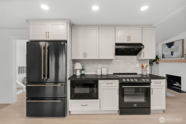 4222 58th St Court NW, Gig Harbor, WA 98335