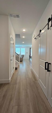420 Monastery Dr, Lathrop, CA 95330