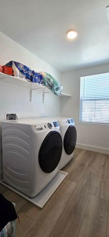 420 Monastery Dr, Lathrop, CA 95330