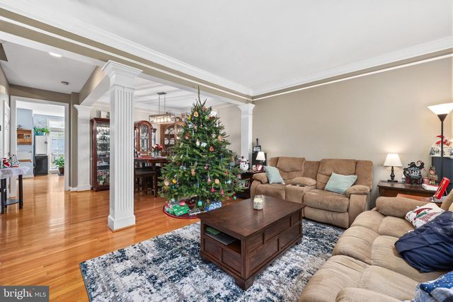 12801 HALF MOON LN, Woodbridge, VA 22192