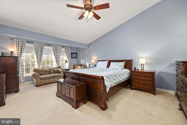 12801 HALF MOON LN, Woodbridge, VA 22192