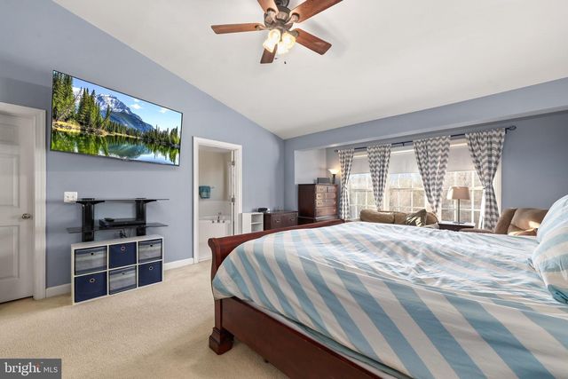 12801 HALF MOON LN, Woodbridge, VA 22192