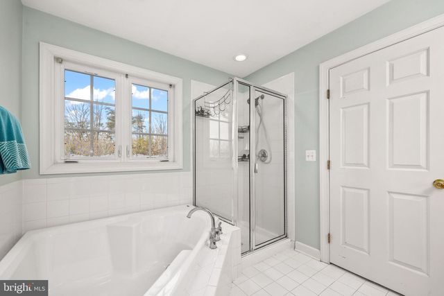 12801 HALF MOON LN, Woodbridge, VA 22192