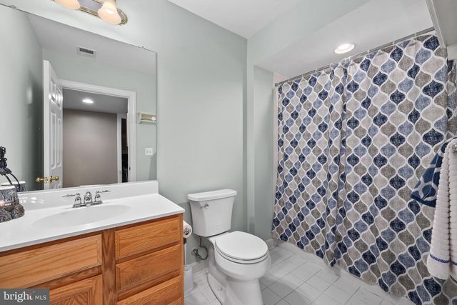 12801 HALF MOON LN, Woodbridge, VA 22192