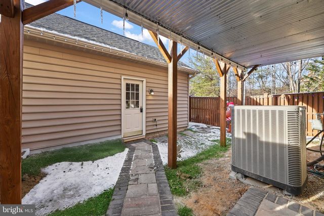 12801 HALF MOON LN, Woodbridge, VA 22192