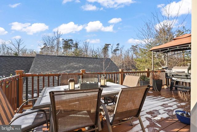 12801 HALF MOON LN, Woodbridge, VA 22192