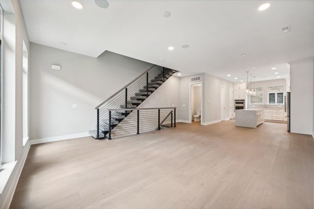 510 Riverfront Lane, Columbus, OH 43201