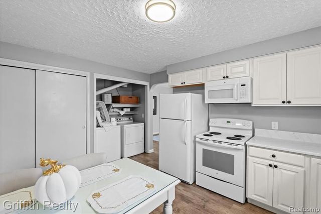 1111 S Old Us Highway 23, Brighton, MI 48114