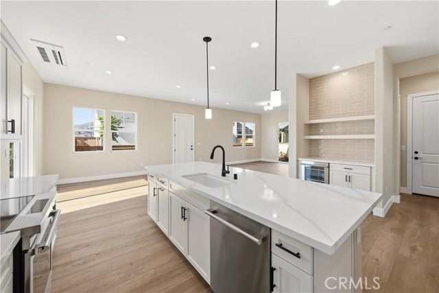 219 Foxtrot Court, San Luis Obispo, CA 93401