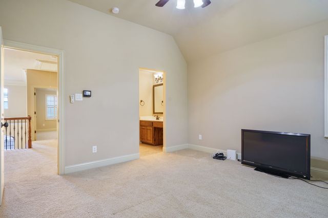 9106 Cochran Bluff Lane, Dallas, TX 75220