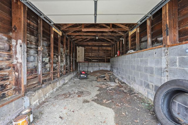 1614 Broad Street, Bristol, TN 37620