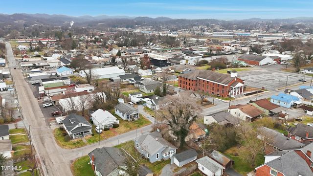 1614 Broad Street, Bristol, TN 37620
