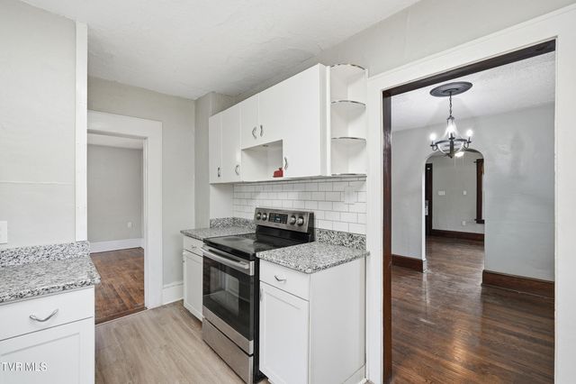 1614 Broad Street, Bristol, TN 37620