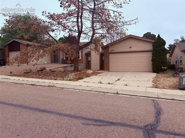 6335 Gunshot Pass Drive, Colorado Springs, CO 80917