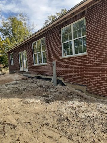 593 Farm Street, Crete, IL 60417