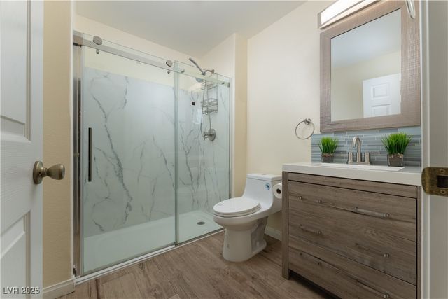 3318 North DECATUR Boulevard 2143, Las Vegas, NV 89130