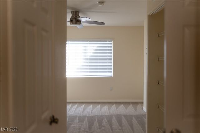 3318 North DECATUR Boulevard 2143, Las Vegas, NV 89130