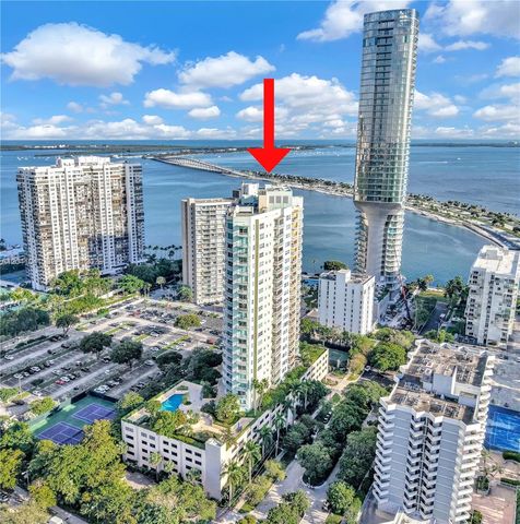 2475 Brickell Ave 703, Miami, FL 33129