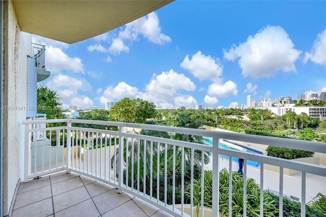 2475 Brickell Ave 703, Miami, FL 33129