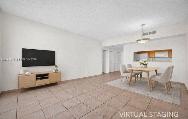 2475 Brickell Ave 703, Miami, FL 33129